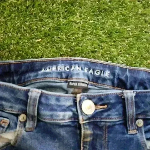 American Eagle Women's Super Stretch Skinny Denim Jeans Size 2 Regular - Picture 9 of 9